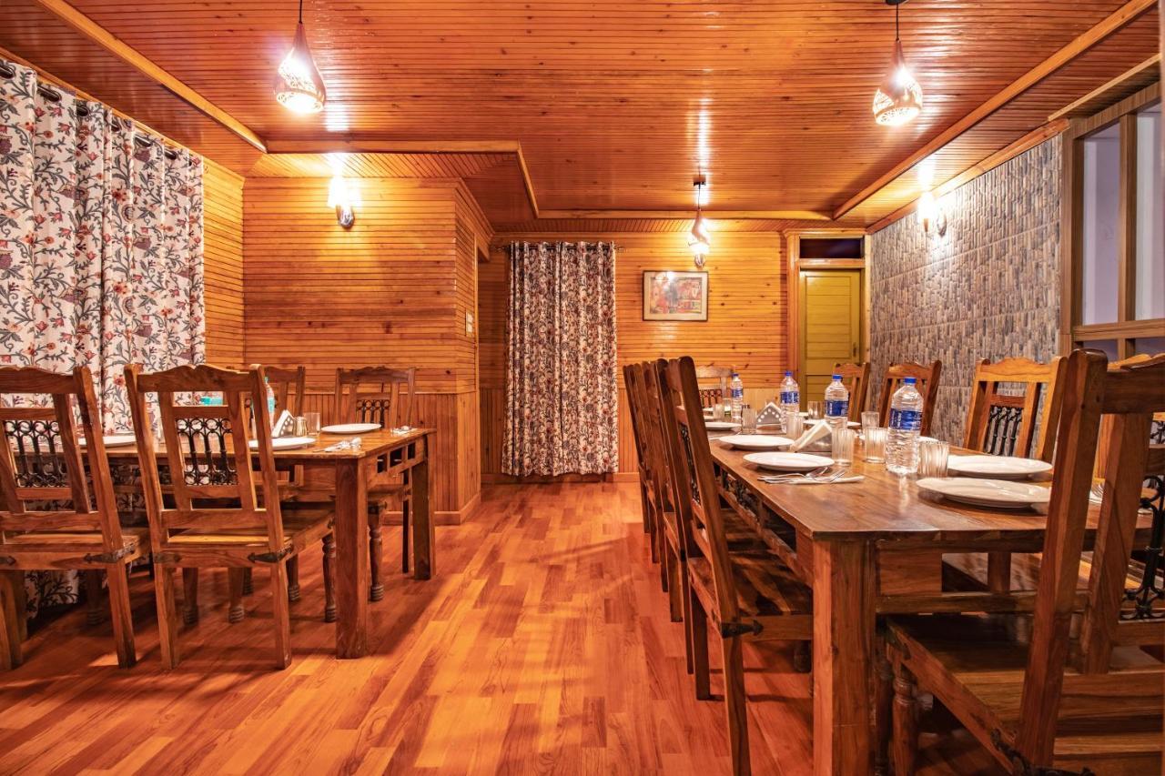 Hotel Little Silver Pahalgām Esterno foto