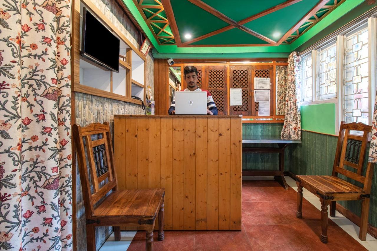 Hotel Little Silver Pahalgām Esterno foto